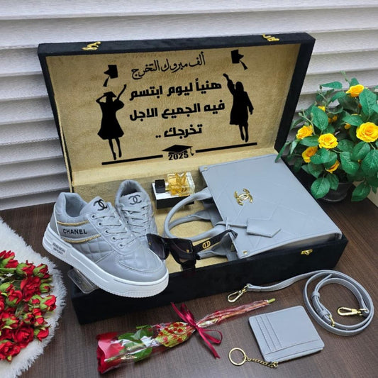 بوكس تخرج نسائي شنطة شانيل وشوز شانيل