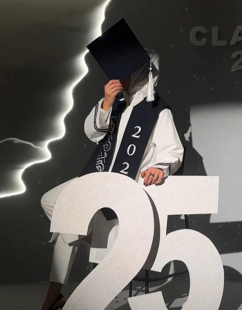 وشاح وقبعة التخرج