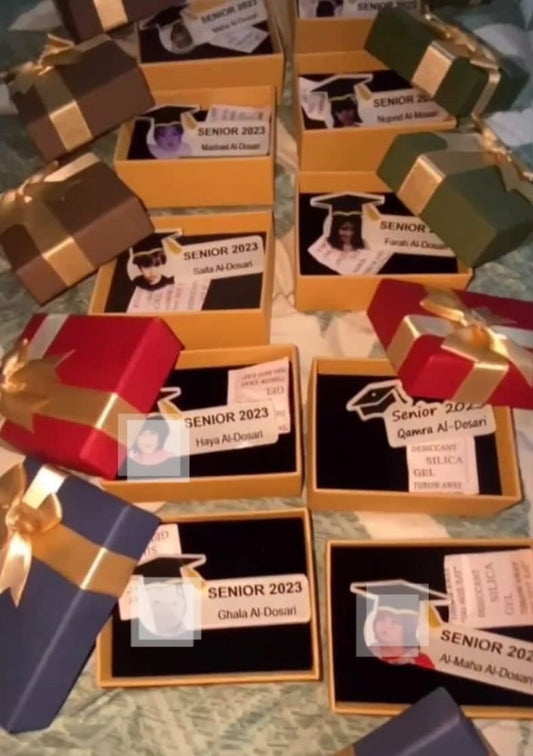 بروشات تخرج الصوره