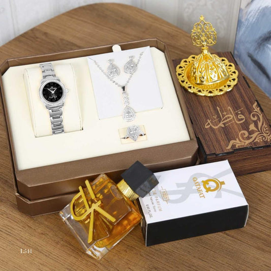 هدية عيد ميلاد للبنات الكبار - طقم بالاسم