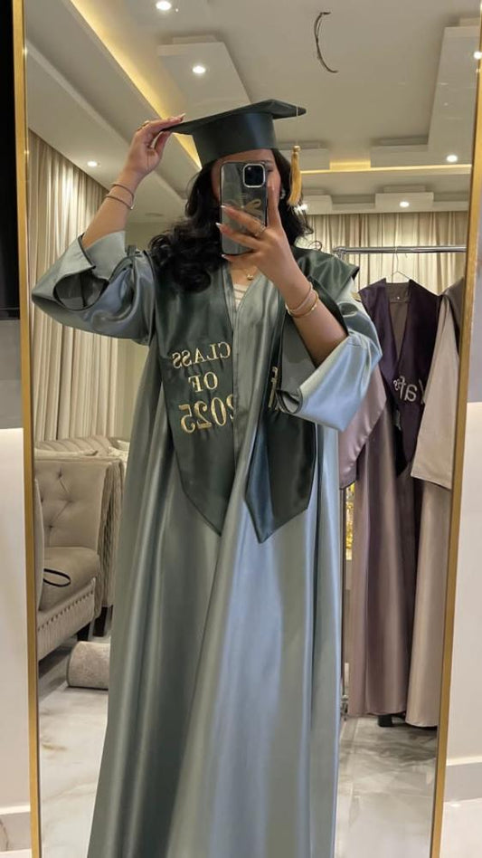 عباية تخرج بالاسم 2026 متجر احساس