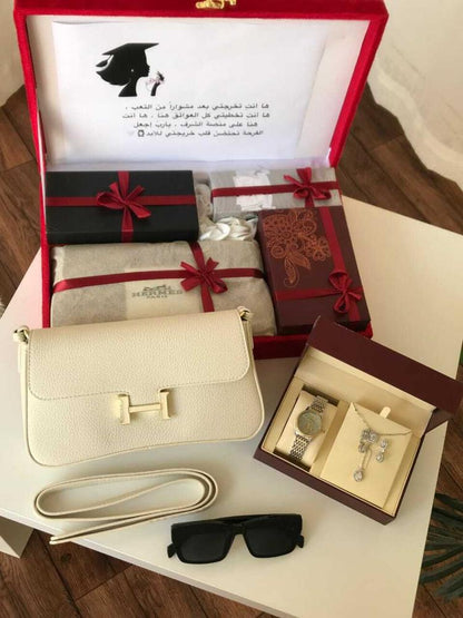 هدية تخرج من الجامعة لأختي