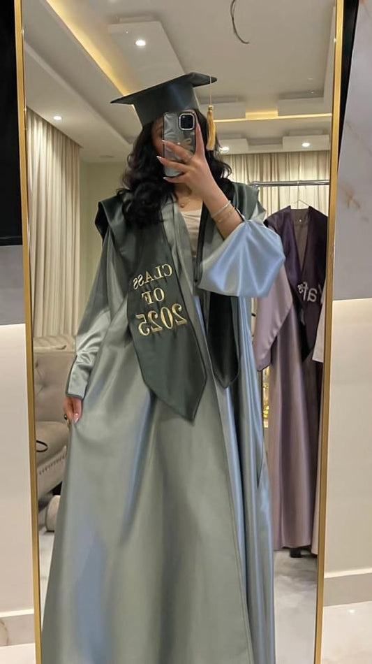 عباية تخرج بالاسم 2026 متجر احساس