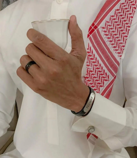 اسوارة بالاسم