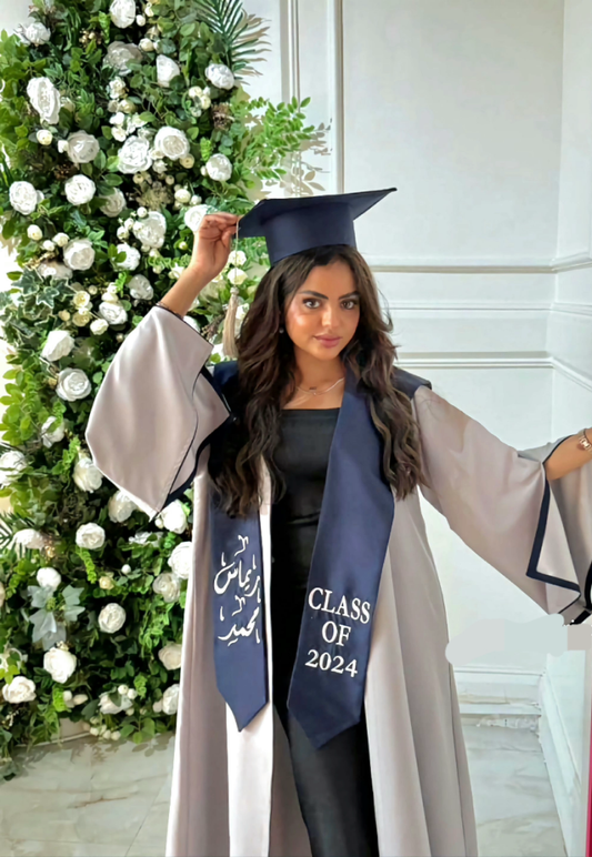 عبايات تخرج رصاصي وشاح وقبعه كحلي