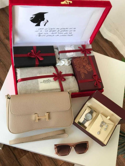 هدية تخرج من الجامعة لأختي