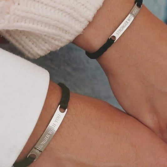 اساور بالاسم للجنسين